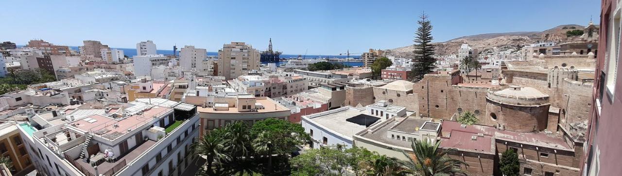 Vivienda Bendicho- Catedral Apartment Almeria Luaran gambar