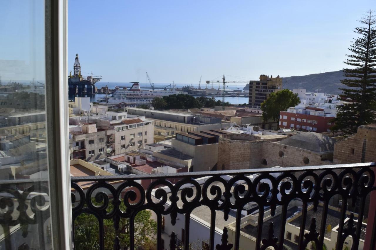 Vivienda Bendicho- Catedral Apartment Almeria Luaran gambar